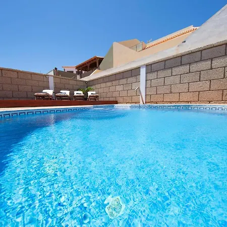 The Sunflower Villa - By Medano4You בית נופש