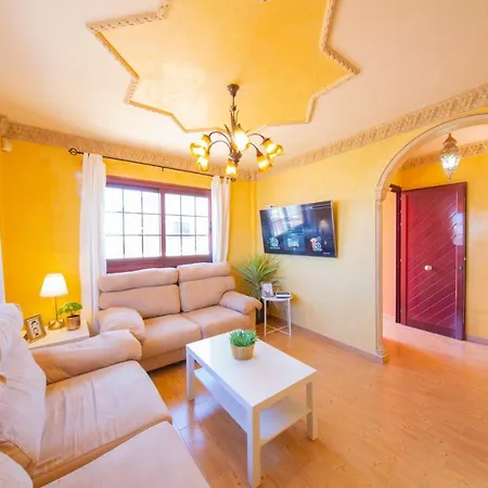 בית נופש The Sunflower Villa - By Medano4You אל מדאנו